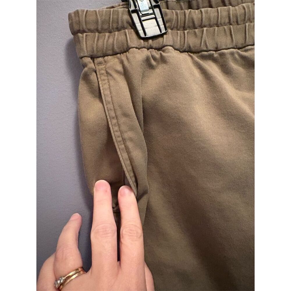 Banana Republic Women's Tapered Pants Medium Army Green Casual Relaxed Fit - Picture 3 of 9
